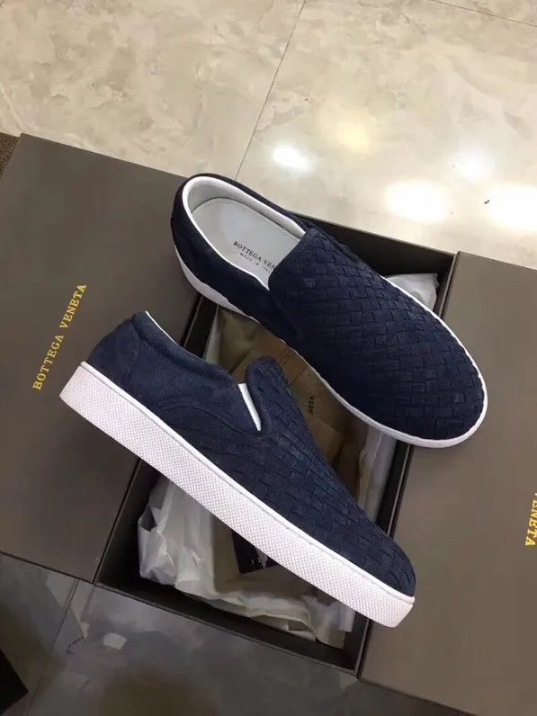 Men's men's shoes 💰420 [New style] 🎍🎍⚠️BOTTEGA VENETA) BV fashionable and casual classic, classic on sale ⬆️⬆️! (High quality) only better than genuine products from counters! Top handcrafted woven decoration [strong]💯💯 Breathable mesh lining plus mixed sheepskin and original latex feet! Genuine rubber anti-slip outsole! ! Super comfortable! Welcome to compare the authentic products at the counter! 38 to 44 (45 can be customized